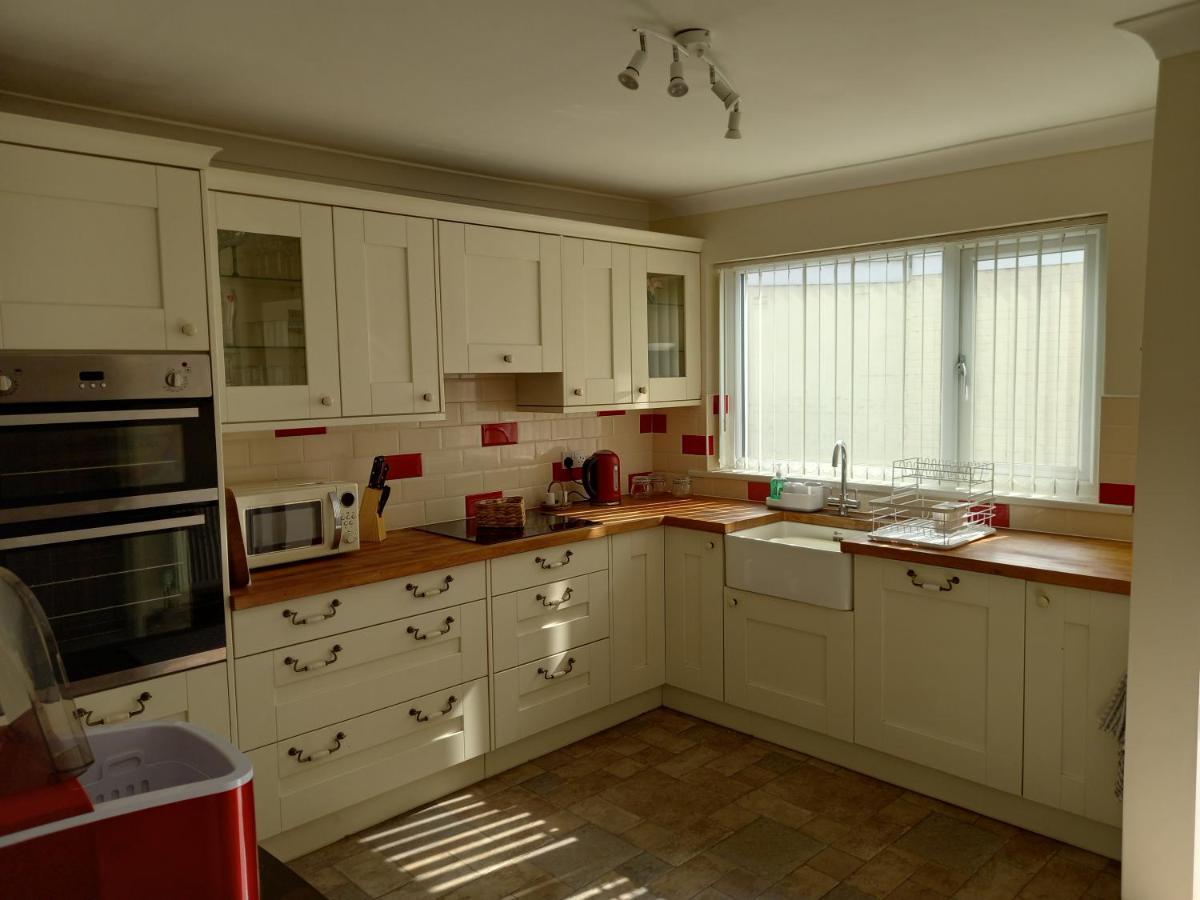 Pet Friendly Beautiful Detached Cottage Close To Spurn Point, Easington And Withersea Kingston upon Hull Exterior foto